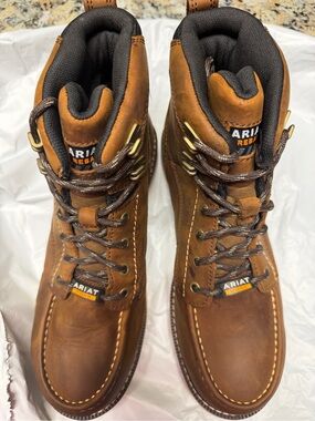 Ariat women’s 11 soft toe work boots- new no box
